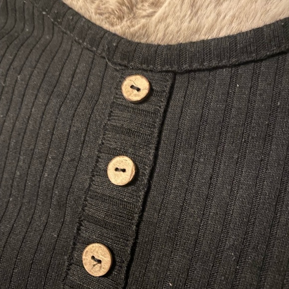 Black squares tank top with wooden buttons down  the centre. - Picture 3 of 4